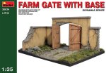 MINIART 36034 - 1:35 Farm Gate with Base