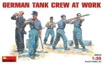 MINIART 35010 - 1:35 German Tank Crew At Work