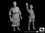 BLACK DOG T48059 - 1:48 Grandmother and grandson (WW2)
