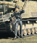 M-MODEL 35015 - 1:35 German Artillery Officer