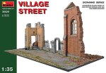 MINIART 36029 - 1:35 Village Street