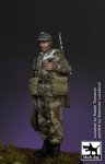 BLACK DOG F35020 - 1:35 Wermacht Soldier Panzer Division 1944