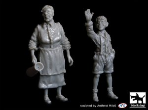 BLACK DOG T48059 - 1:48 Grandmother and grandson (WW2)