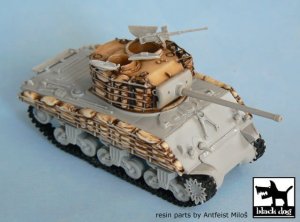 BLACK DOG T72008 - 1:72 M4A3 sandbags accessories set